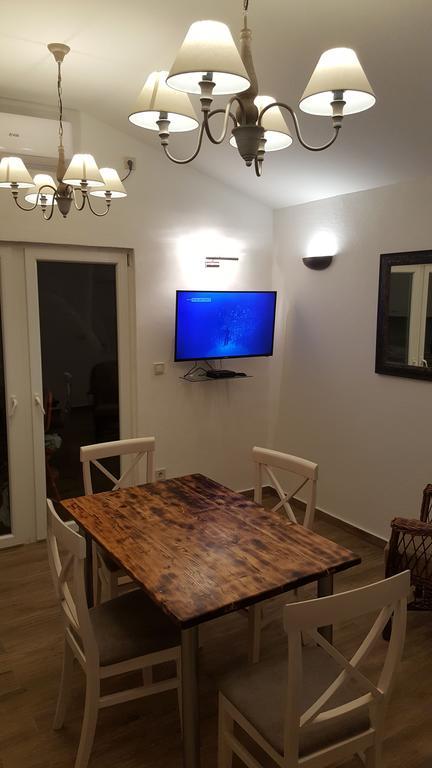 Garden Apartmant Near Sea Κότορ Εξωτερικό φωτογραφία